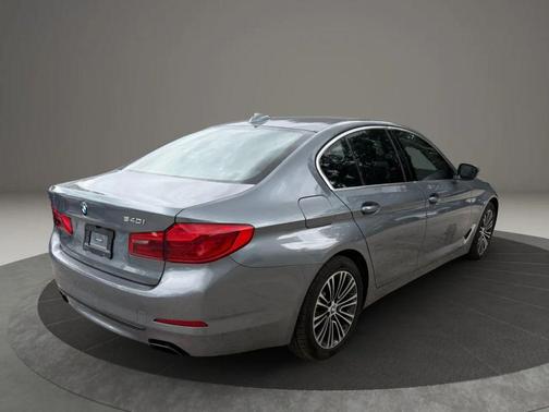 2019 BMW 540 540i Sedan 4D