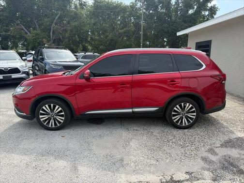 2020 Mitsubishi Outlander SP