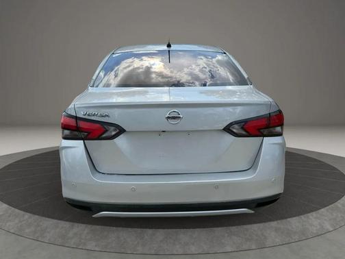 2020 Nissan Versa 1.6 S