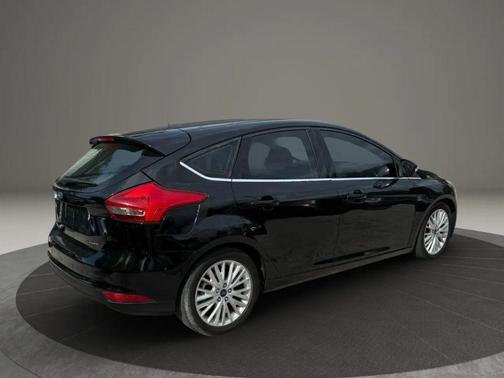 2017 Ford Focus Titanium