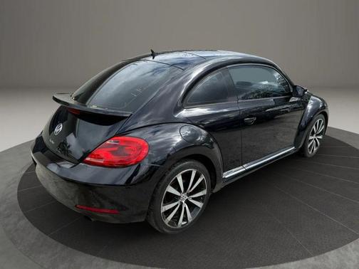2012 Volkswagen Beetle Base