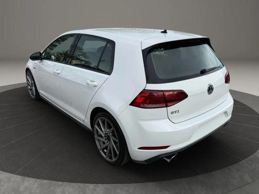 2018 Volkswagen Golf GTI 2.0T S 4-Door