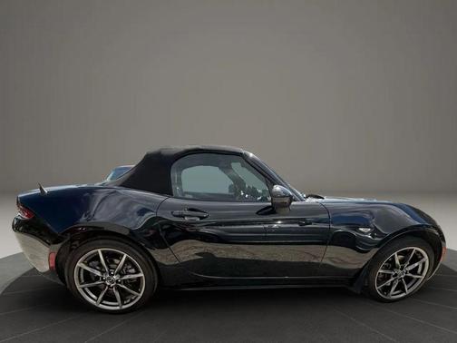2016 Mazda MX-5 Miata Grand Touring