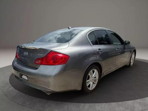 2015 INFINITI Q40 Base