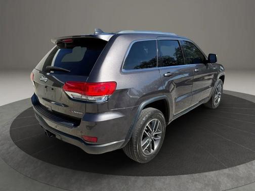 2019 Jeep Grand Cherokee Laredo