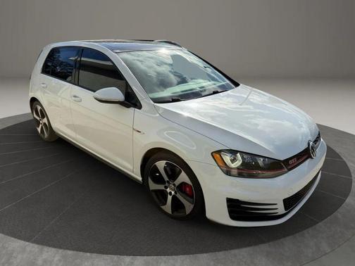 2016 Volkswagen Golf GTI 2.0T SE 4-Door