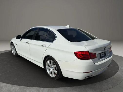 2013 BMW 550 550i Sedan 4D