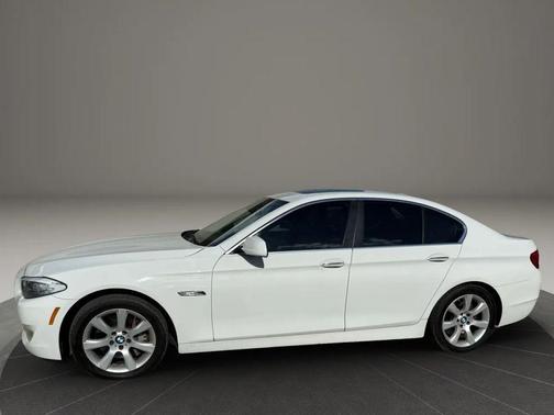 2013 BMW 550 550i Sedan 4D