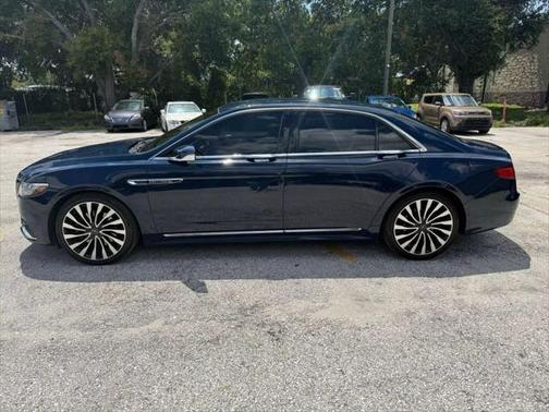 2017 Lincoln Continental Black Label