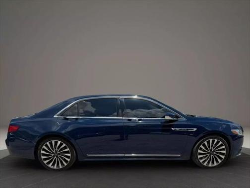 2017 Lincoln Continental Black Label