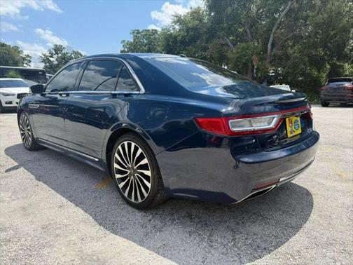 2017 Lincoln Continental Black Label