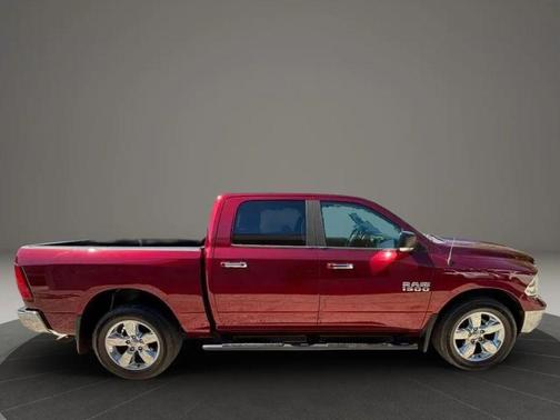 Delmonico Red Pearlcoat 2016 RAM 1500 Big Horn