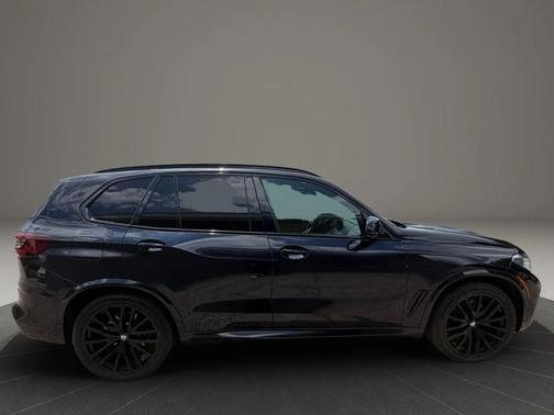 Phytonic Blue Metallic 2022 BMW X5 sDrive40i