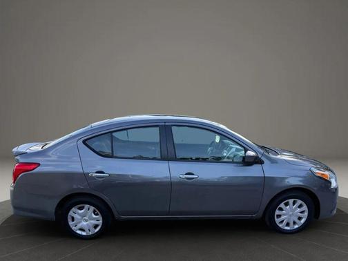 2019 Nissan Versa 1.6 SV