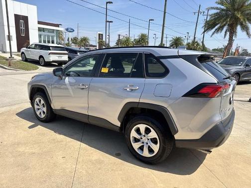 Silver Sky Metallic 2020 Toyota RAV4 LE