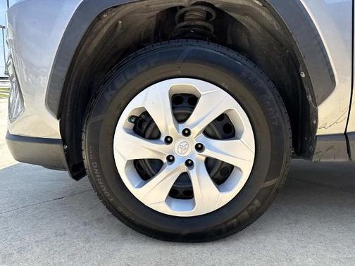 Silver Sky Metallic 2020 Toyota RAV4 LE