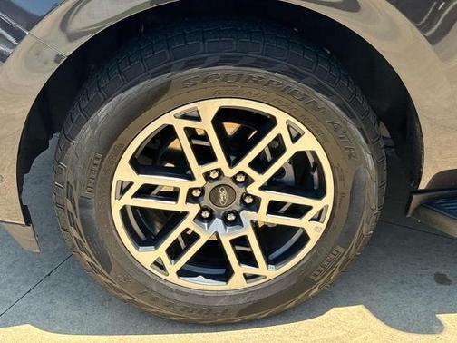 DARK MATTER GREY METALLIC 2025 Ford Expedition ACTIVE