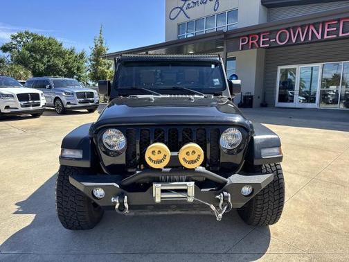 Black Clearcoat 2021 Jeep Gladiator SPORT