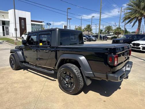 Black Clearcoat 2021 Jeep Gladiator SPORT