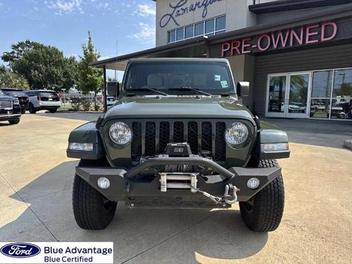 Sarge Green Clearcoat 2022 Jeep Gladiator SPORT