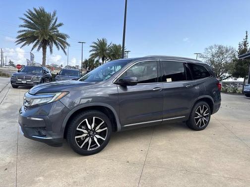 2019 Honda Pilot TOURING 7-PASSENGER