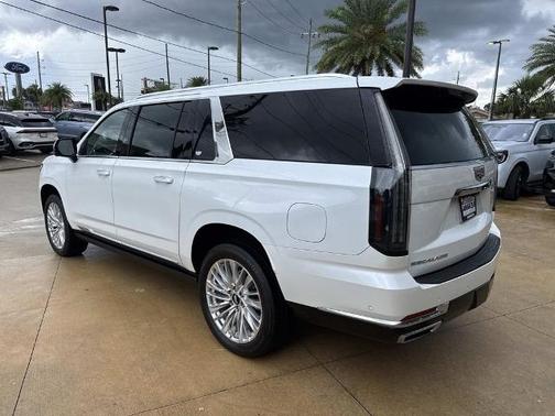 Crystal White Tri-Coat 2025 Cadillac Escalade PREMIUM LUXURY