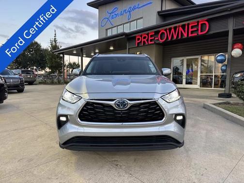 2022 Toyota Highlander LIMITED