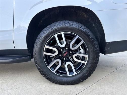 2021 GMC Yukon XL AT4