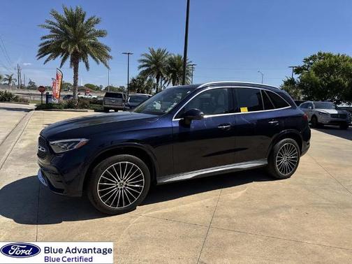2023 Mercedes-Benz GLC 300 BASE