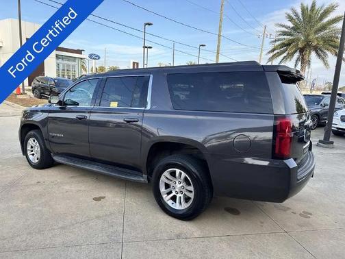 2017 Chevrolet Suburban LT