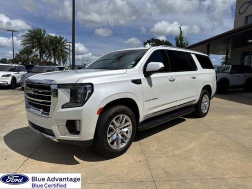 White Frost Tri-Coat 2022 GMC Yukon XL SLT