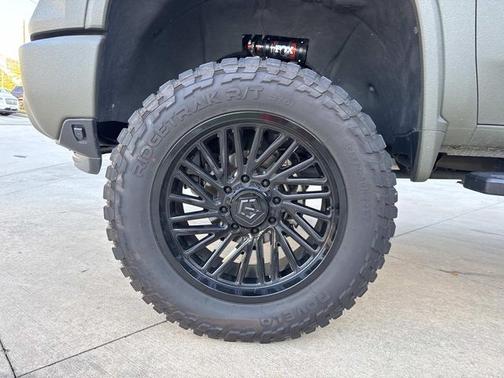 2024 Chevrolet Silverado 2500 CUSTOM