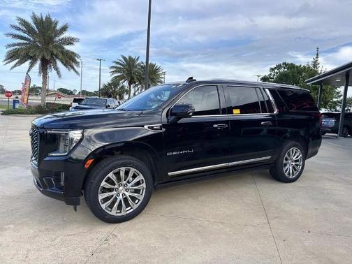 Onyx Black 2023 GMC Yukon XL DENALI