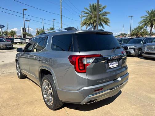 Sterling 2023 GMC Acadia DENALI