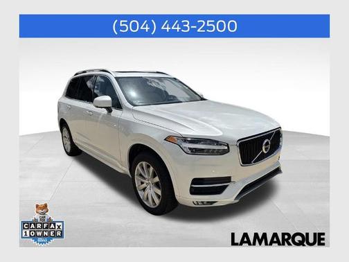 Crystal White Pearl 2017 Volvo XC90 T6 MOMENTUM