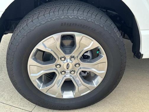 STAR WHITE METALLIC TRICOAT 2026 Ford F-150 PLATINUM