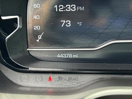 White Frost Tri-Coat 2024 GMC Yukon XL DENALI
