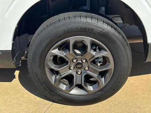 OXFORD WHITE 2024 Ford Maverick XLT