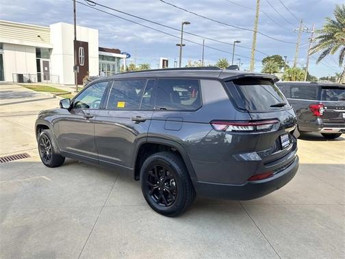 2024 Jeep Grand Cherokee LAREDO