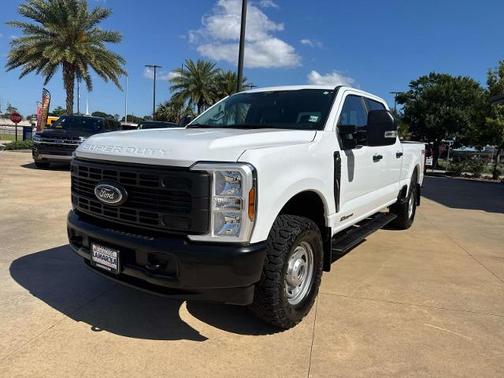 OXFORD WHITE 2025 Ford F-250 XL