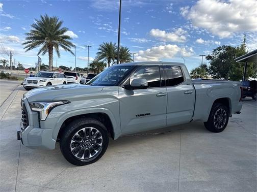 2022 Toyota Tundra SR5