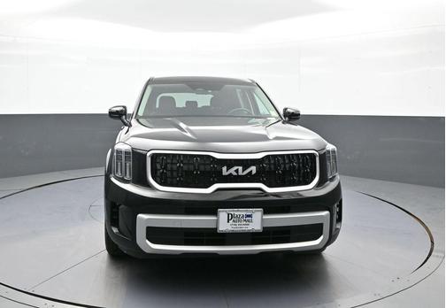 Ebony Black 2024 Kia Telluride LX