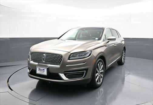 2019 Lincoln Nautilus Select