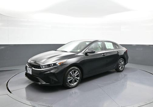 Aurora Black 2023 Kia Forte LXS