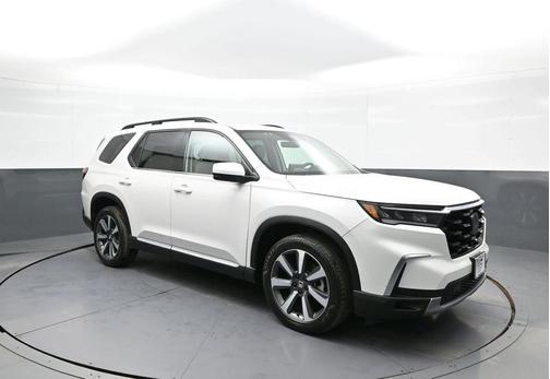 2023 Honda Pilot Touring 8-Passenger
