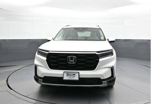 2023 Honda Pilot Touring 8-Passenger