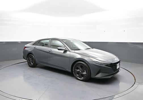 Ecotronic Gray 2023 Hyundai ELANTRA SEL