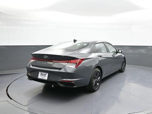 Ecotronic Gray 2023 Hyundai ELANTRA SEL