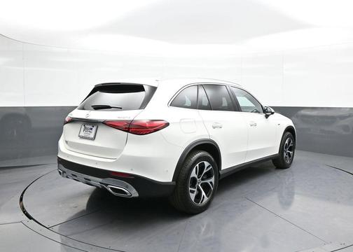 2025 Mercedes-Benz GLC 350e Base