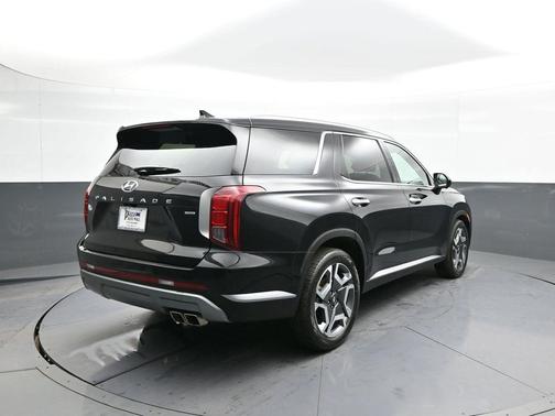 2025 Hyundai PALISADE SEL Premium